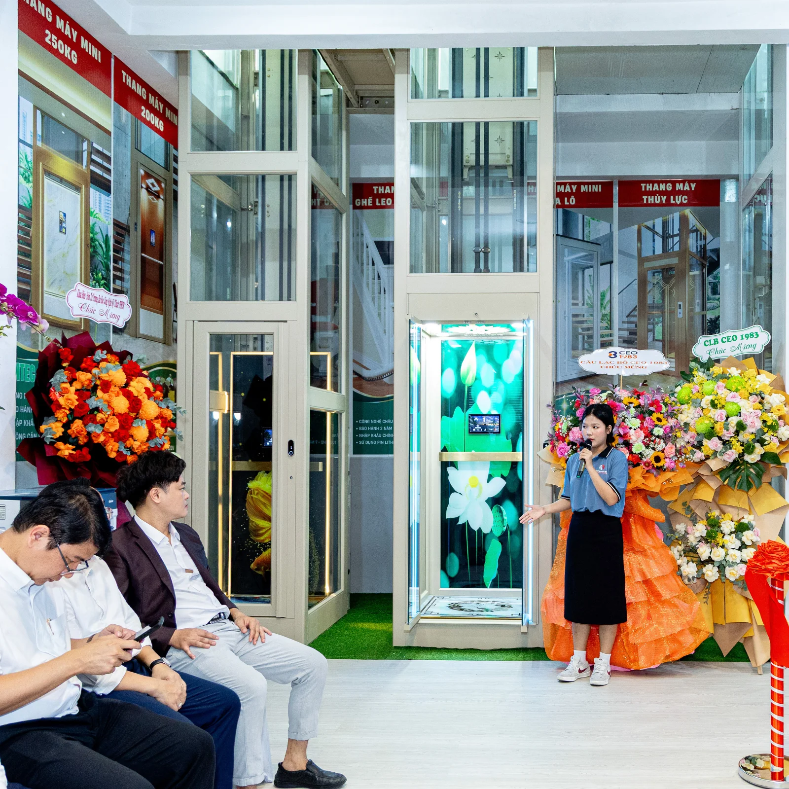 Thang Máy Mini Cửa Tự Động 